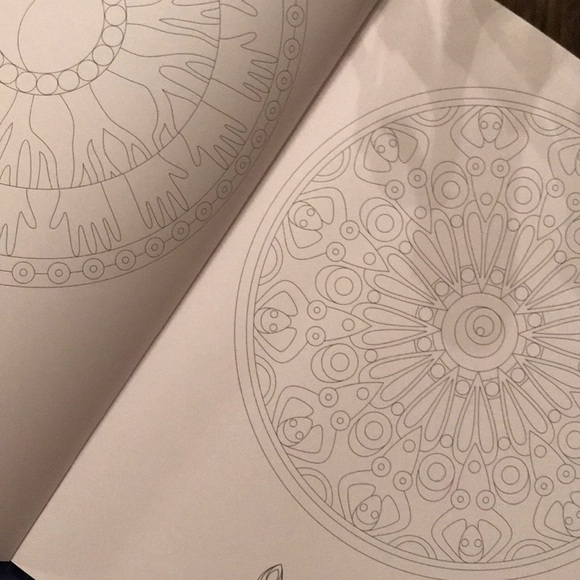 Color Yourself To MINDFULNESS 🌷 - Picture 4 of 5